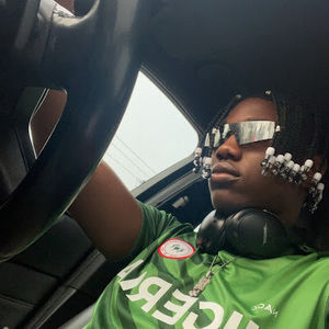 Meet your Posher, Tobe